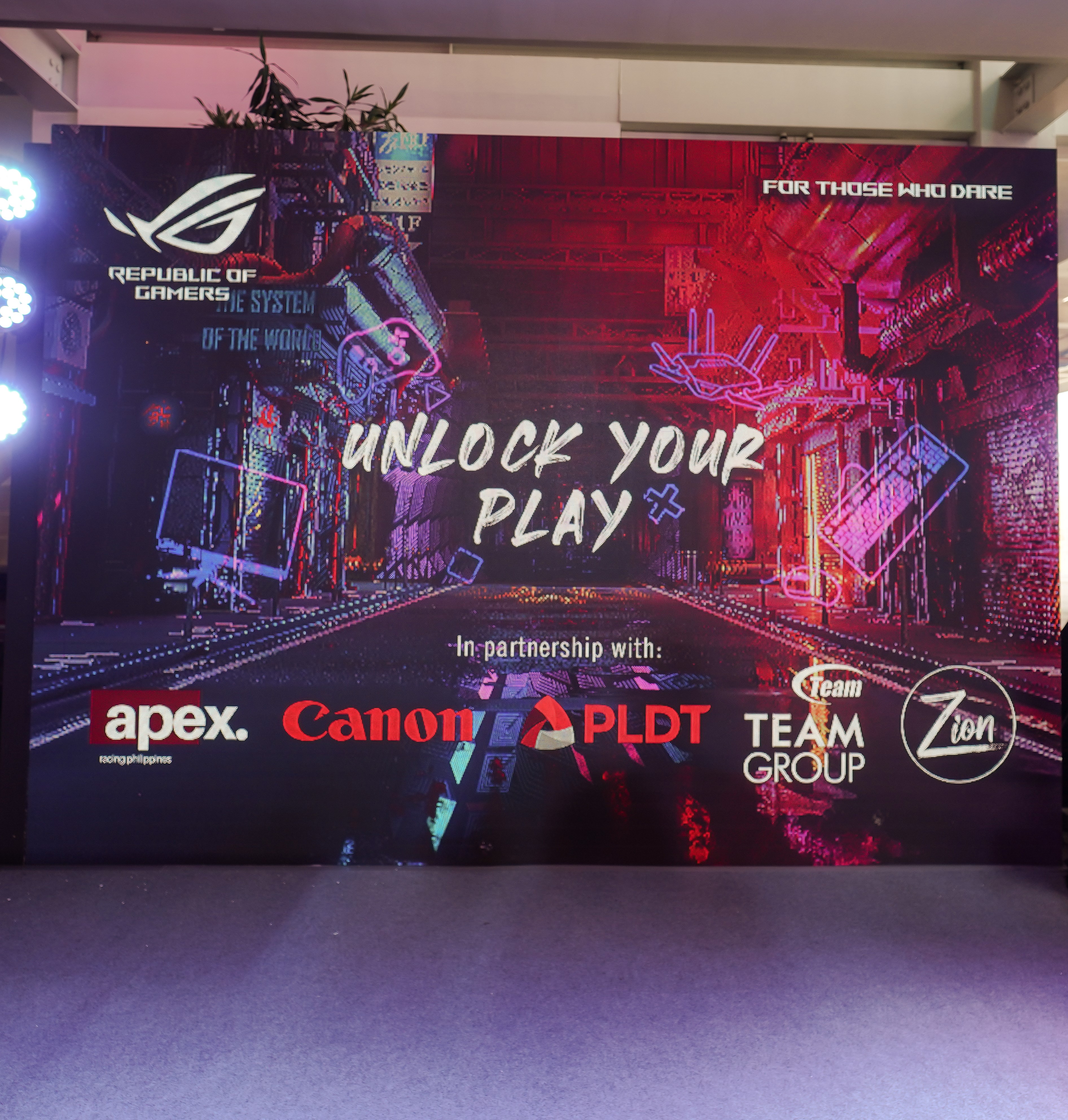 ASUS Republic of Gamers Showcases New Breed of OLED Monitors, Peripherals and Components in its ROG Launch Event